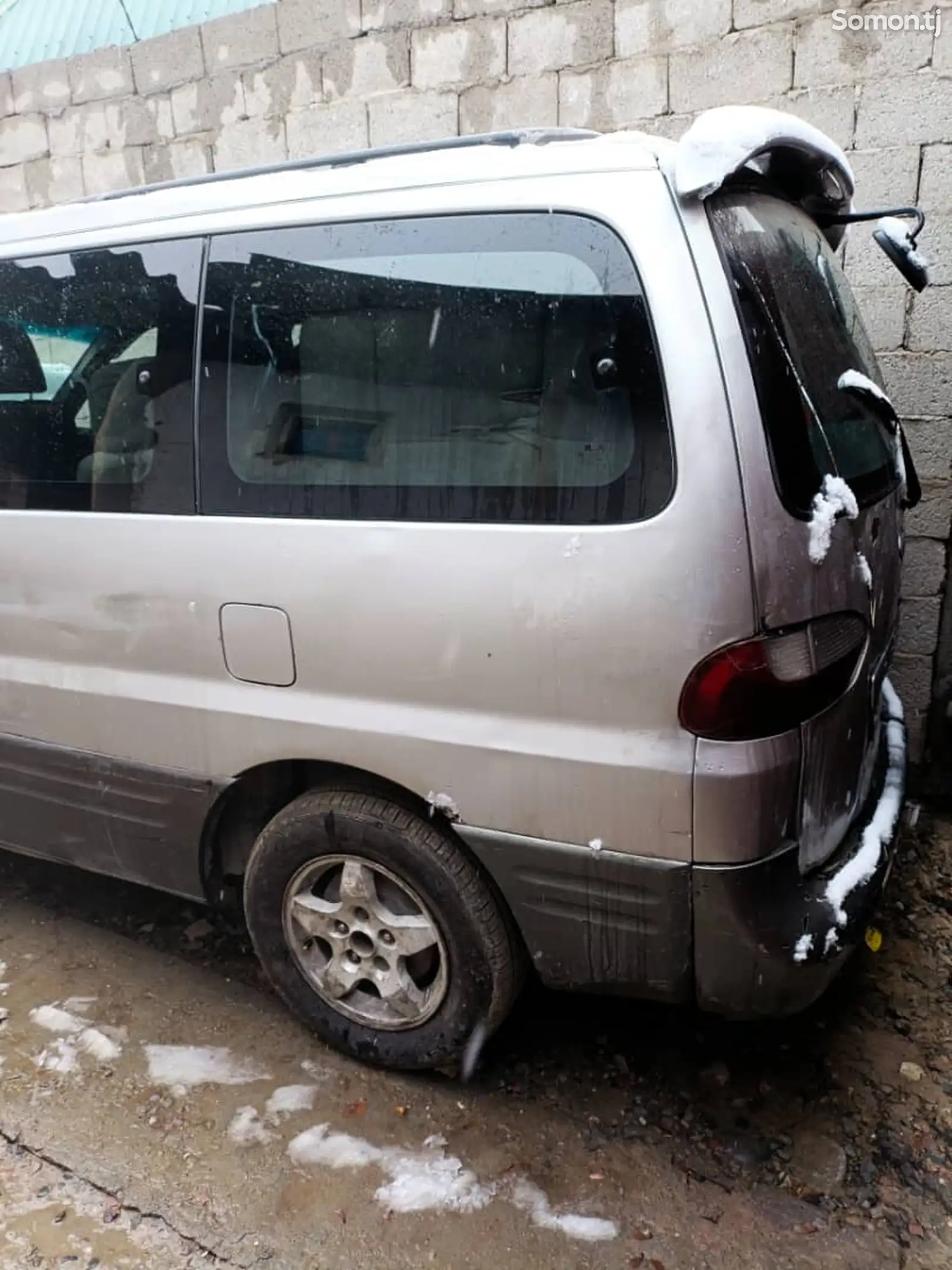 Микроавтобус Hyundai Starex, 2000-1