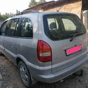 Opel Zafira, 2000