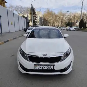 Kia K5, 2011