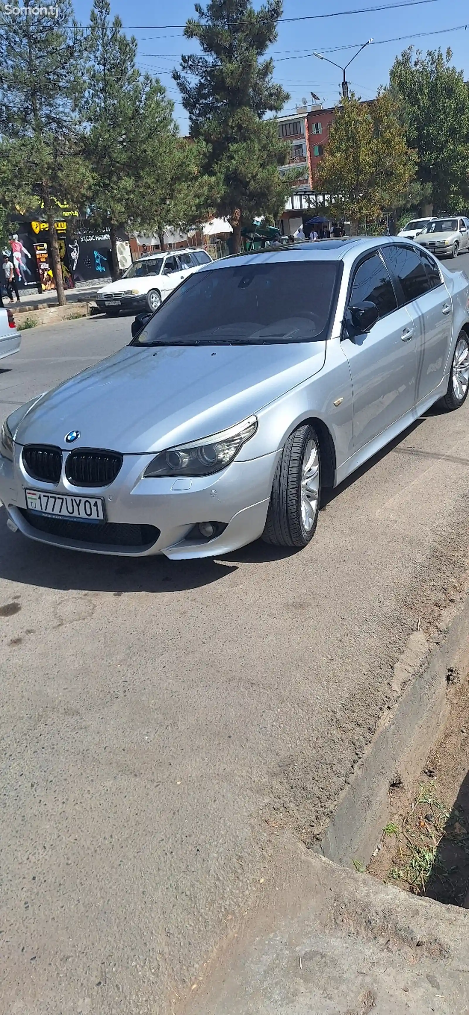 BMW 5 series, 2010-3