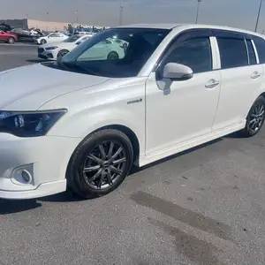 Toyota Fielder, 2015