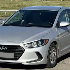 Лобовое стекло на Hyundai Elantra 2017