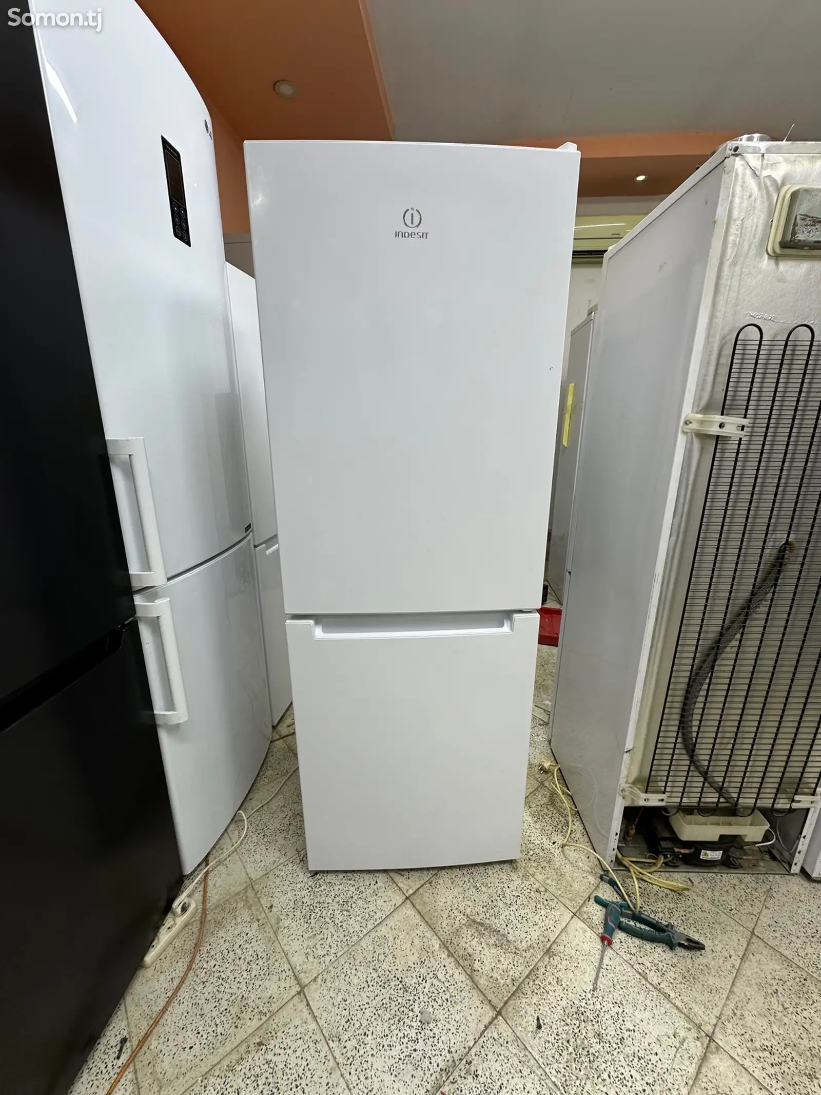 Холодильник Indesit DS 316 W-1