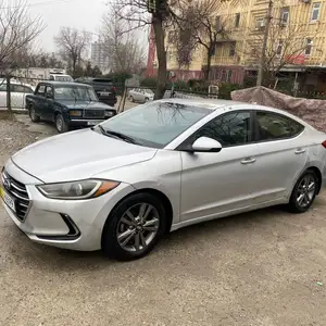 Hyundai Elantra, 2017