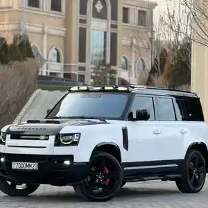 Land Rover Defender, 2021