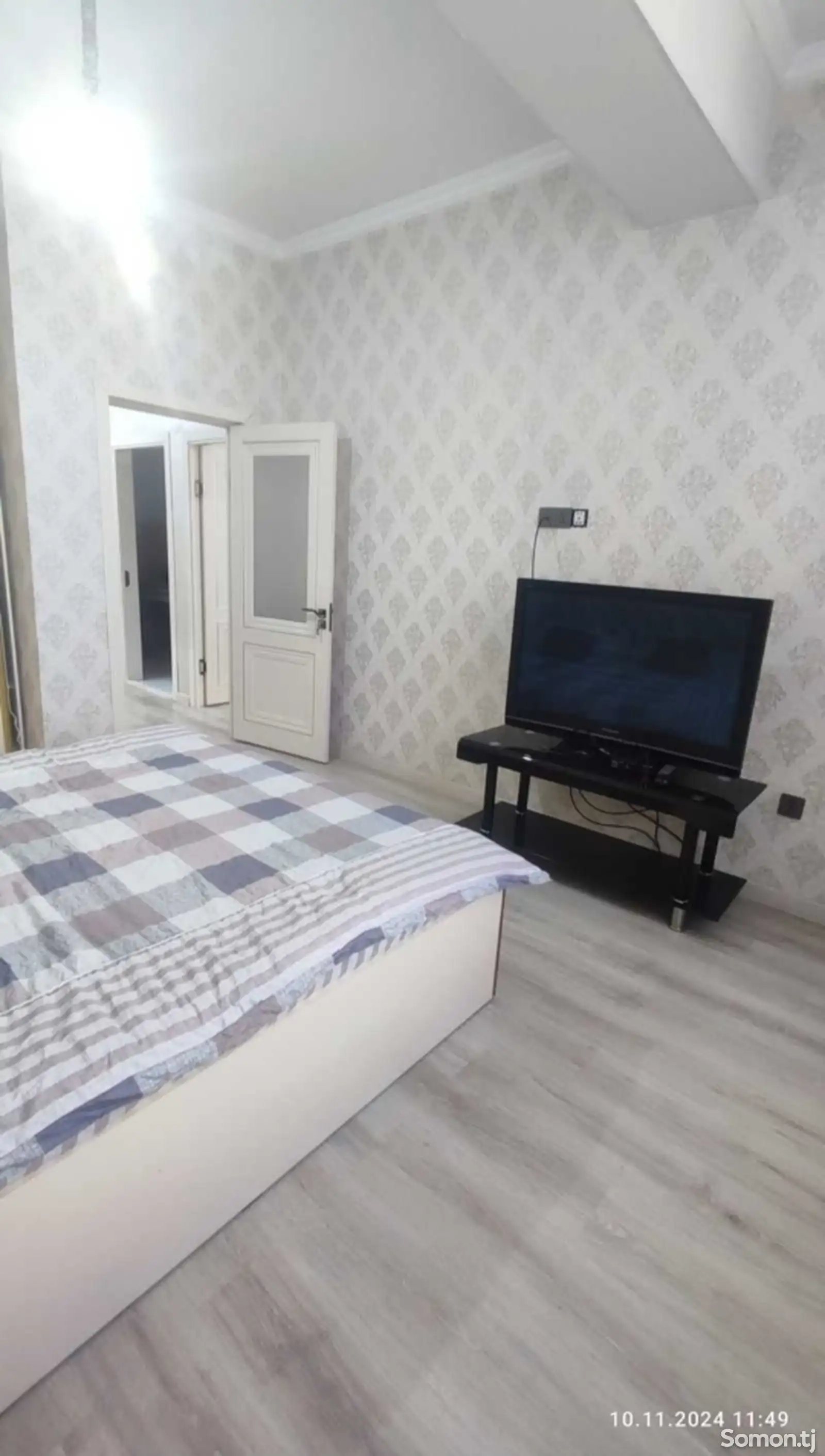 2-комн. квартира, 10 этаж, 60м², Айни-1