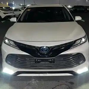 Toyota Camry, 2018