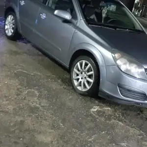 Opel Astra H, 2005