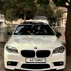 BMW 5 series, 2013