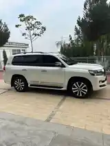 Toyota Land Cruiser, 2019-6