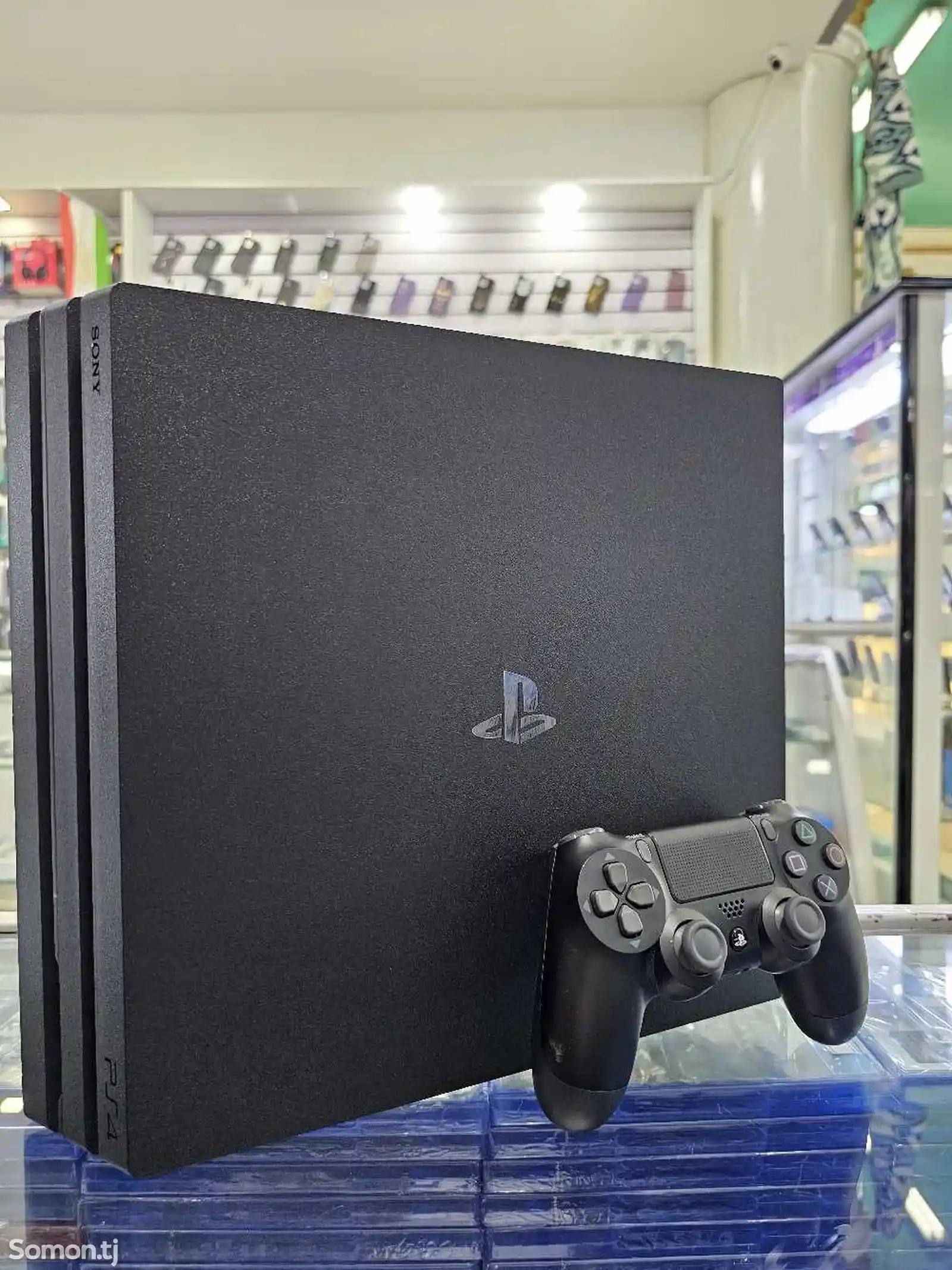 Игровая приставка PlayStation 4 pro-1