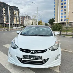 Hyundai Avante, 2011