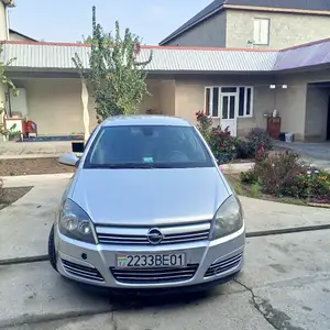 Opel Astra H, 2004