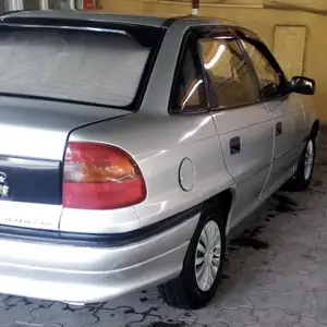 Opel Astra F, 1992