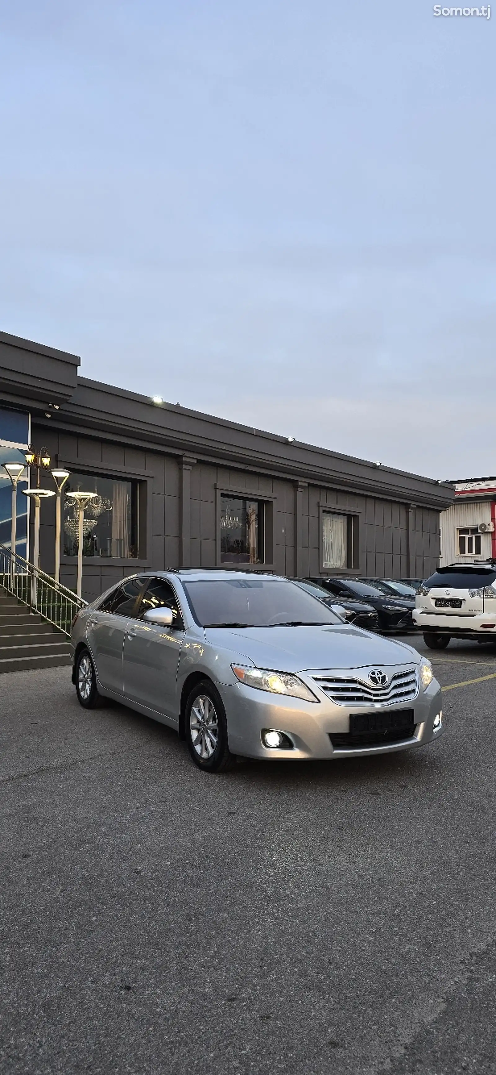 Toyota Camry, 2010-1