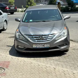 Hyundai Sonata, 2012