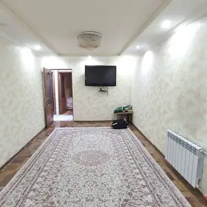 3-комн. квартира, 4 этаж, 74 м², 102 мкр