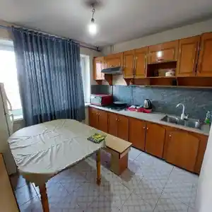 2-комн. квартира, 2 этаж, 60м², 18мкр