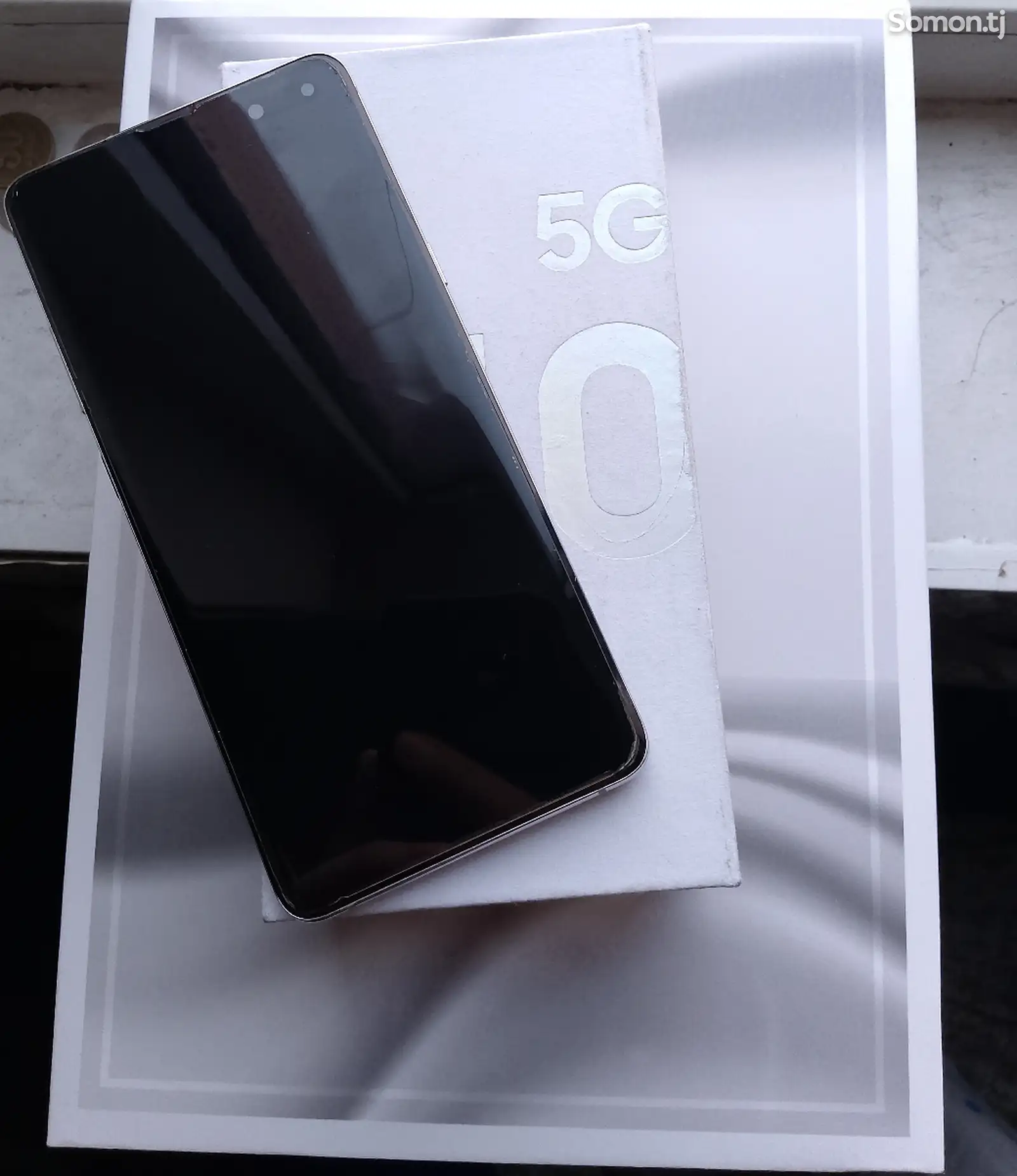 Samsung Galaxy S10 Plus-1