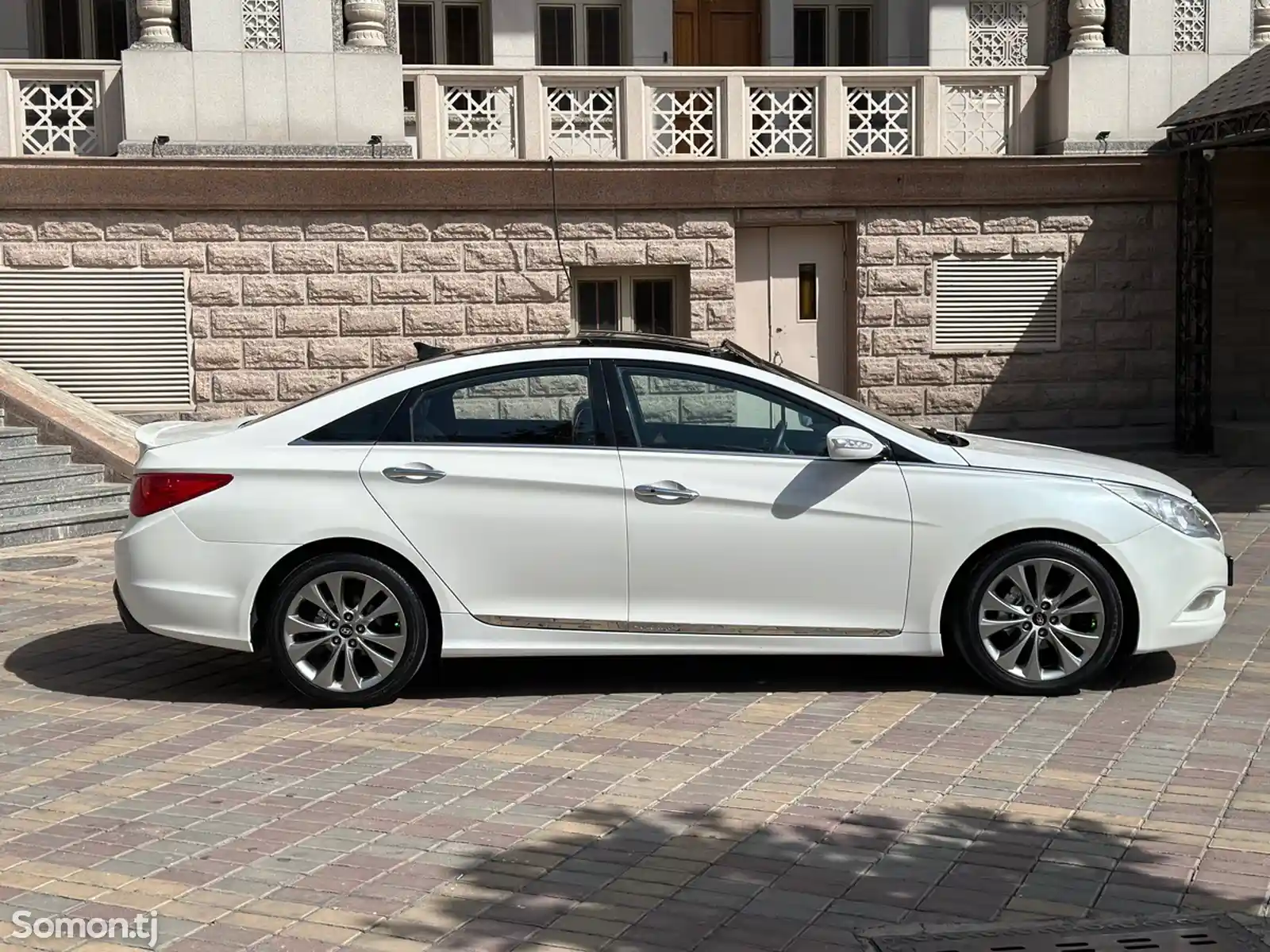 Hyundai Sonata, 2010-7