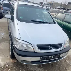 Opel Zafira, 1999