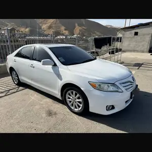 Toyota Camry, 2010