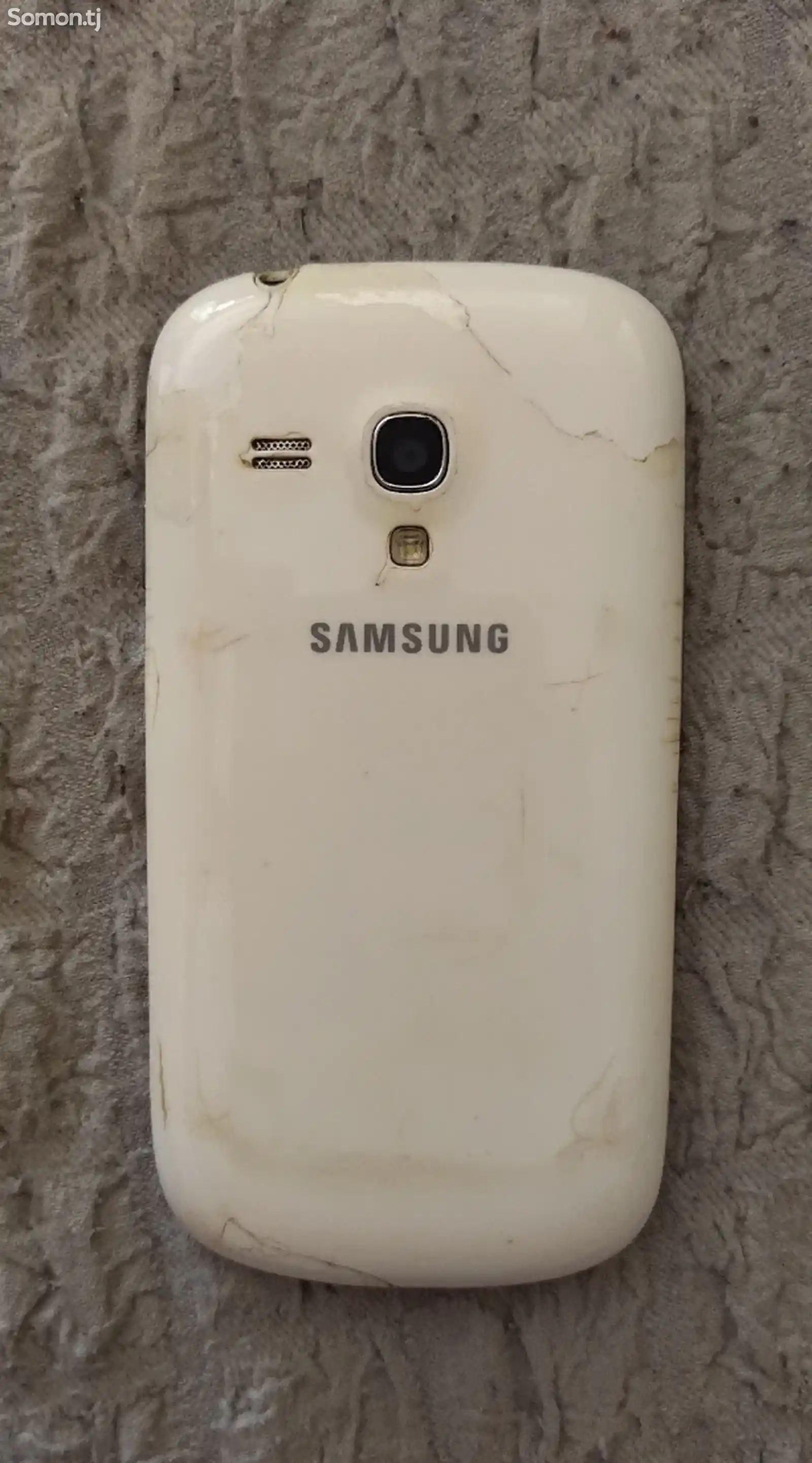 Samsung Galaxy S3 mini-2