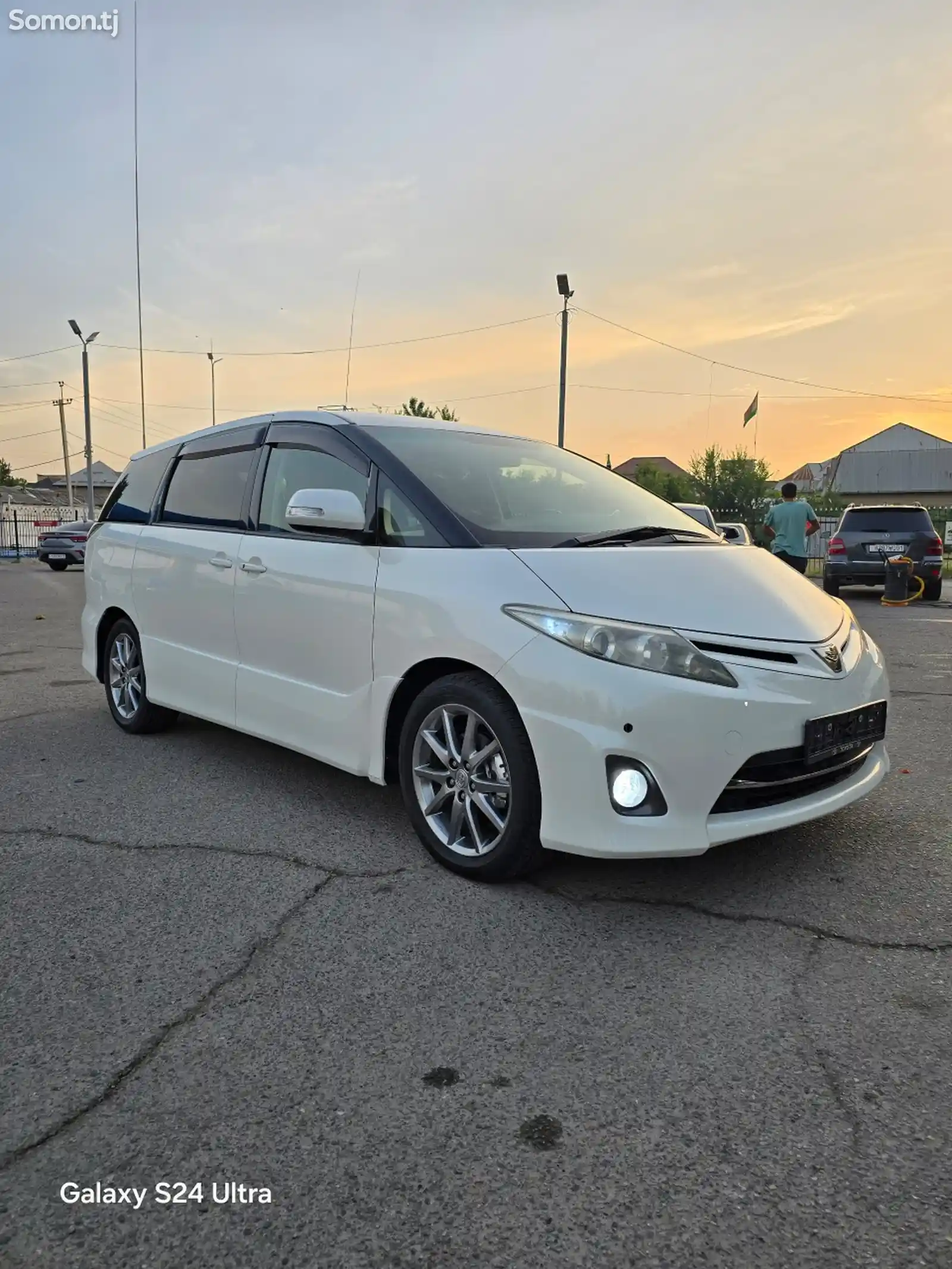 Toyota Estima, 2009-1