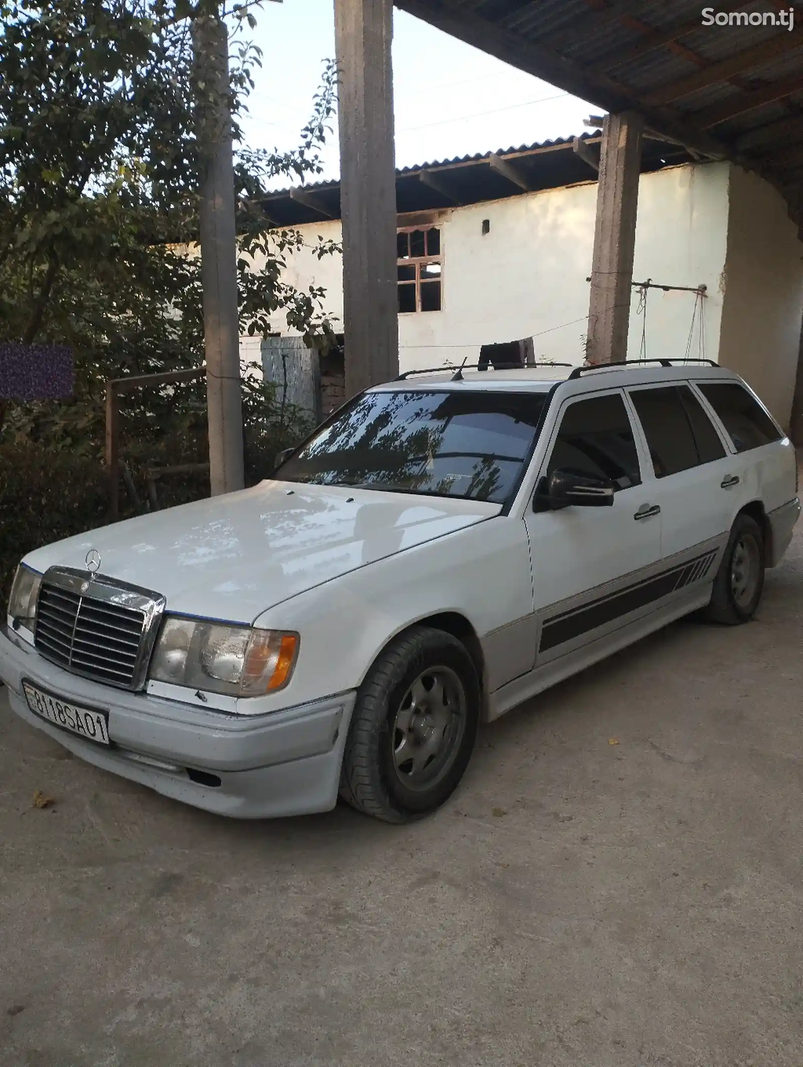 Mercedes-Benz W124, 1990-1