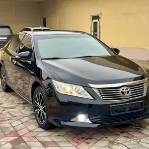 Toyota Camry, 2012