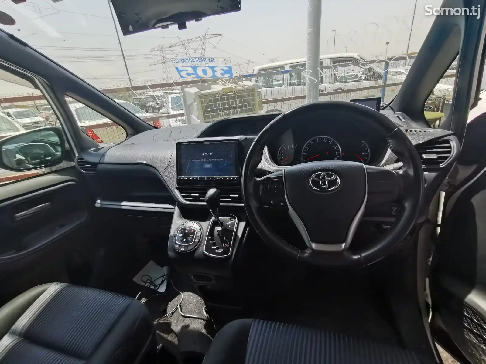 Toyota Voxy, 2014-2