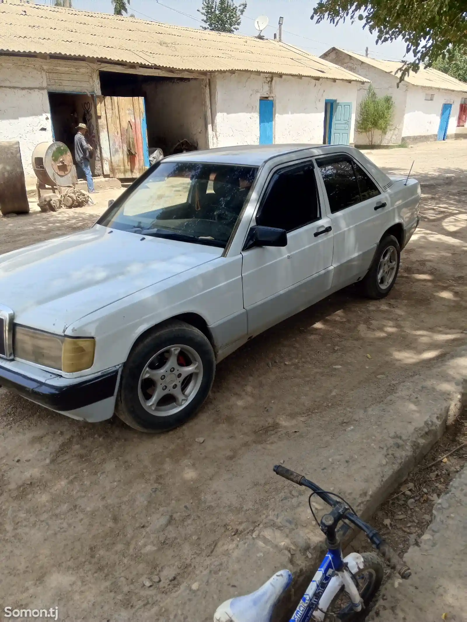 Mercedes-Benz W201, 1990-1