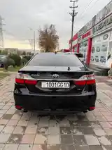 Toyota Camry, 2018-3