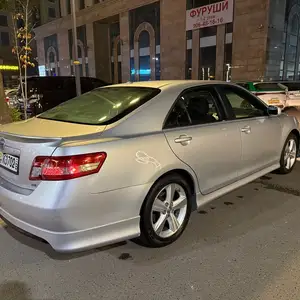 Toyota Camry, 2011