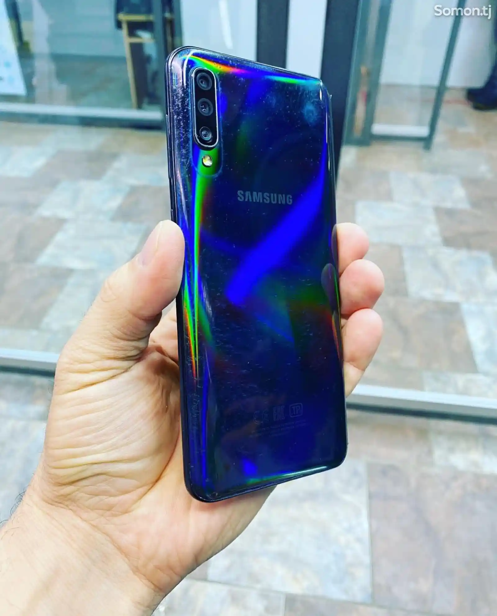 Samsung Galaxy A50 64GB-1