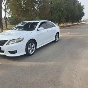 Toyota Camry, 2011