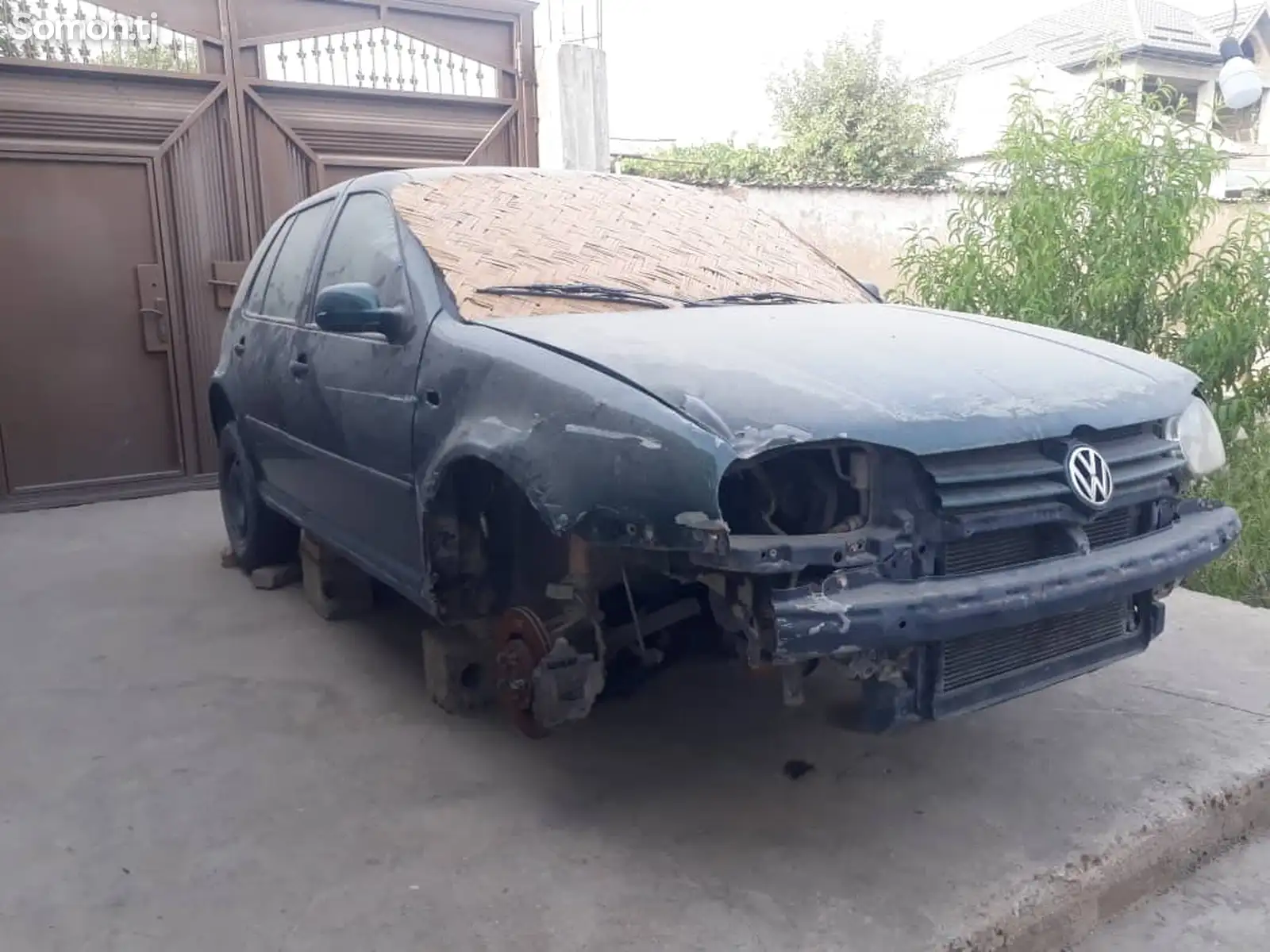 Volkswagen Golf, 2001