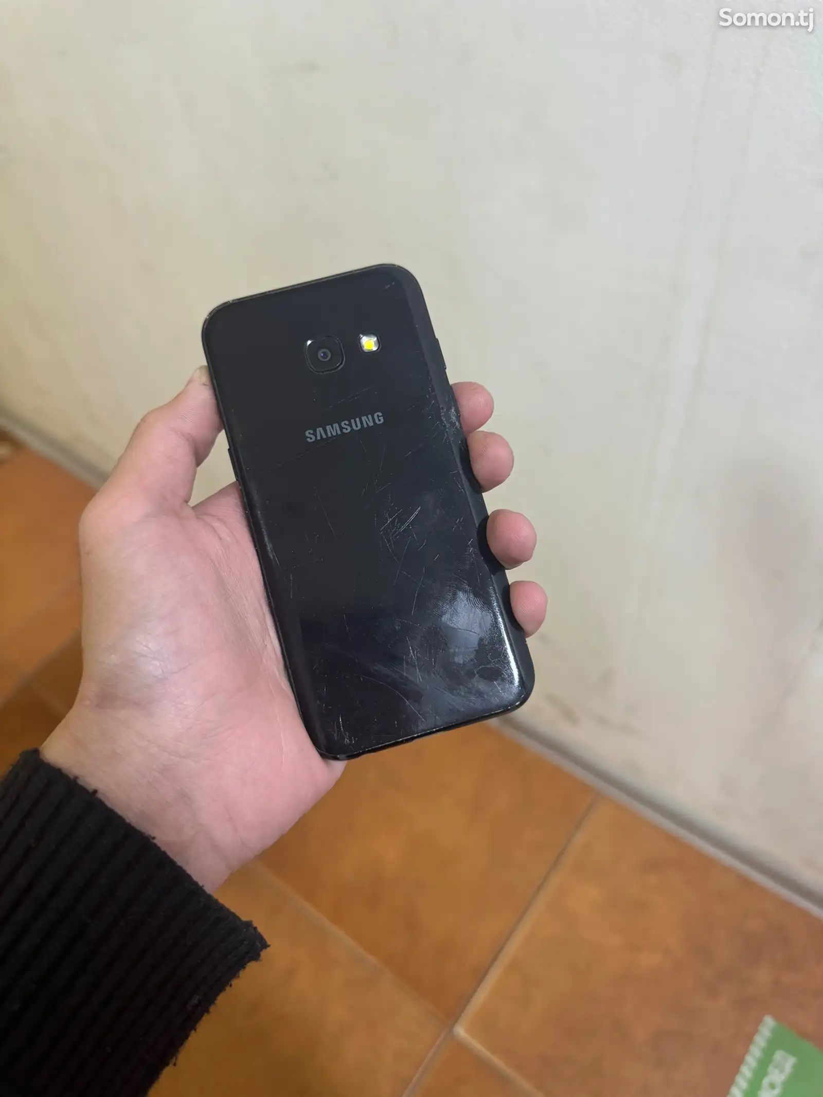 Samsung Galaxy a3 2017 16gb-2