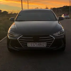 Hyundai Elantra, 2017