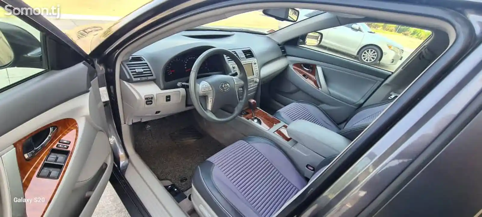 Toyota Camry, 2011-5