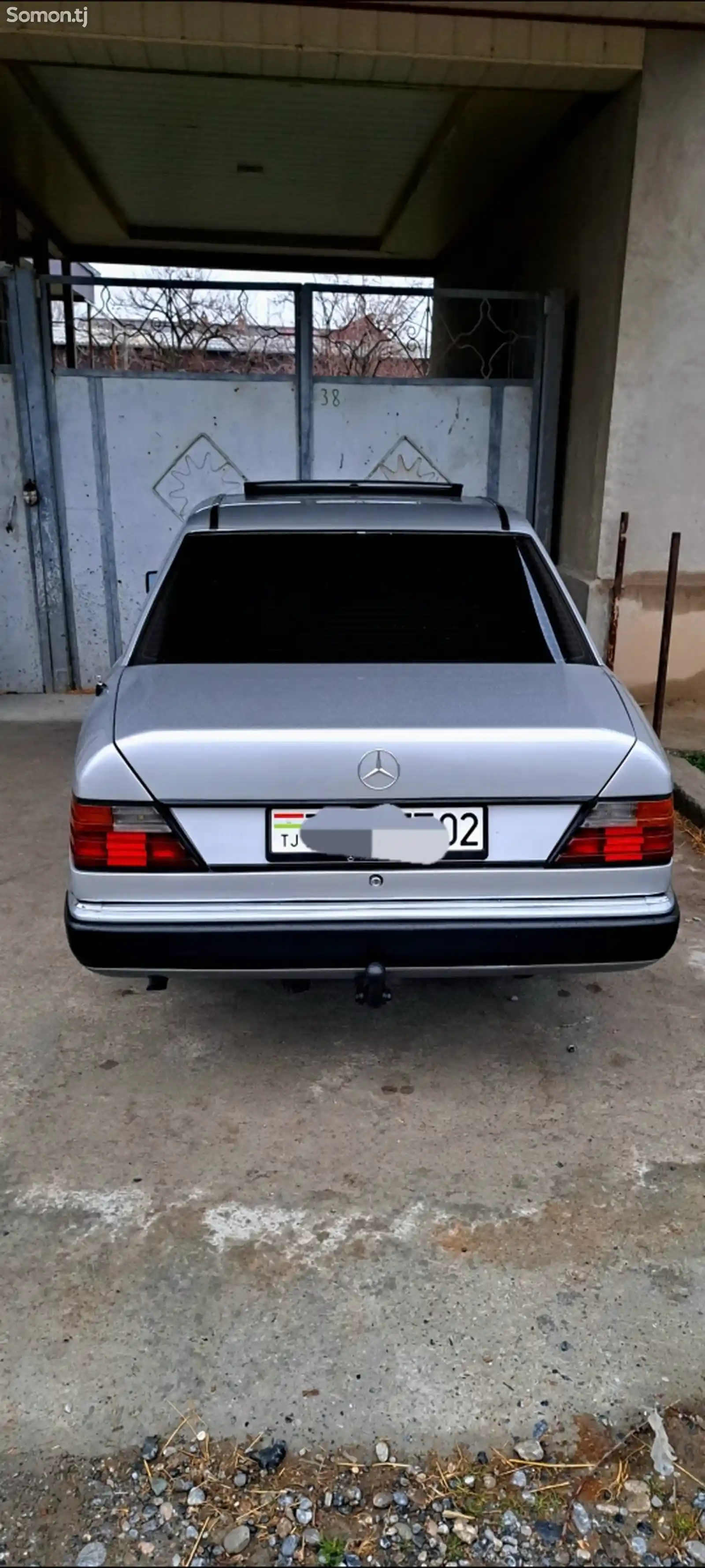 Mercedes-Benz W124, 1993-6