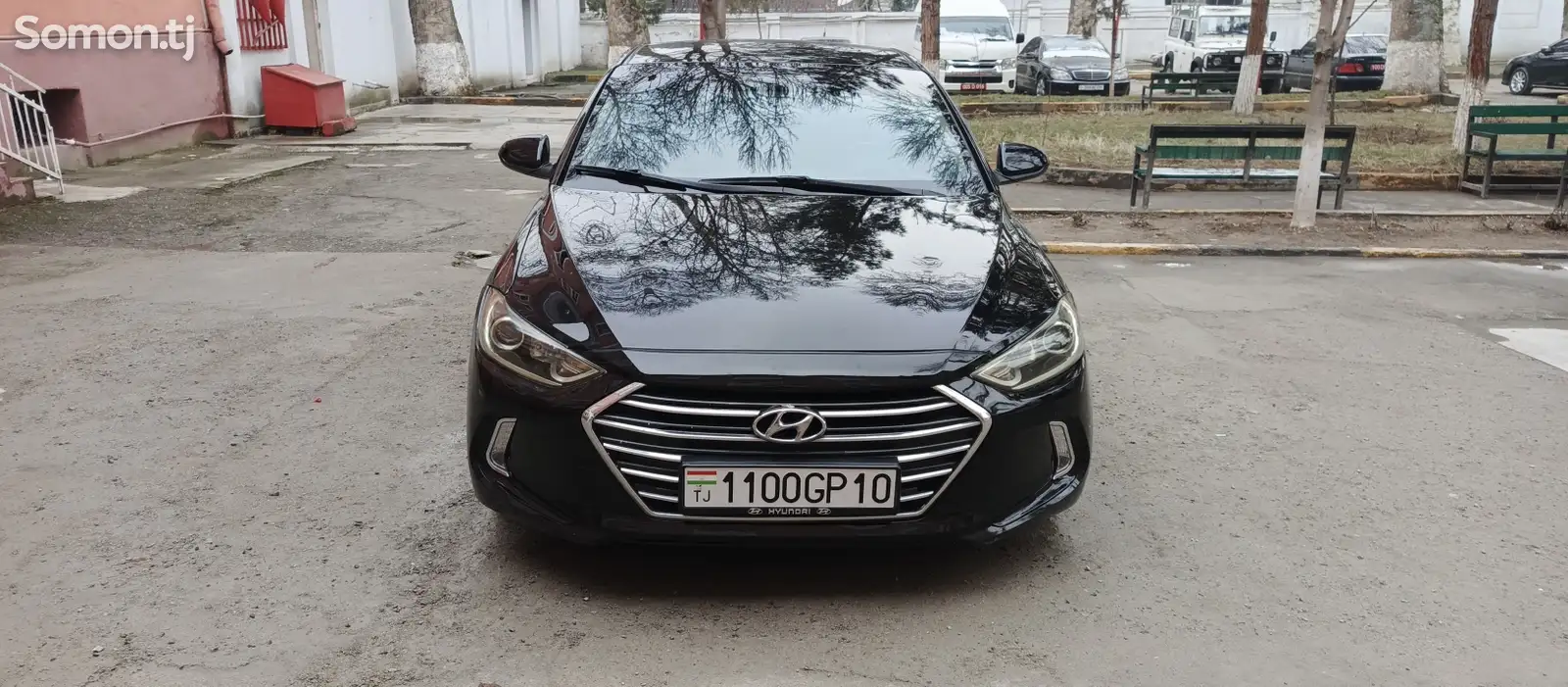 Hyundai Elantra, 2017-1