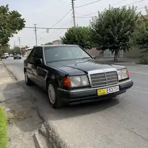 Mercedes-Benz W124, 1991