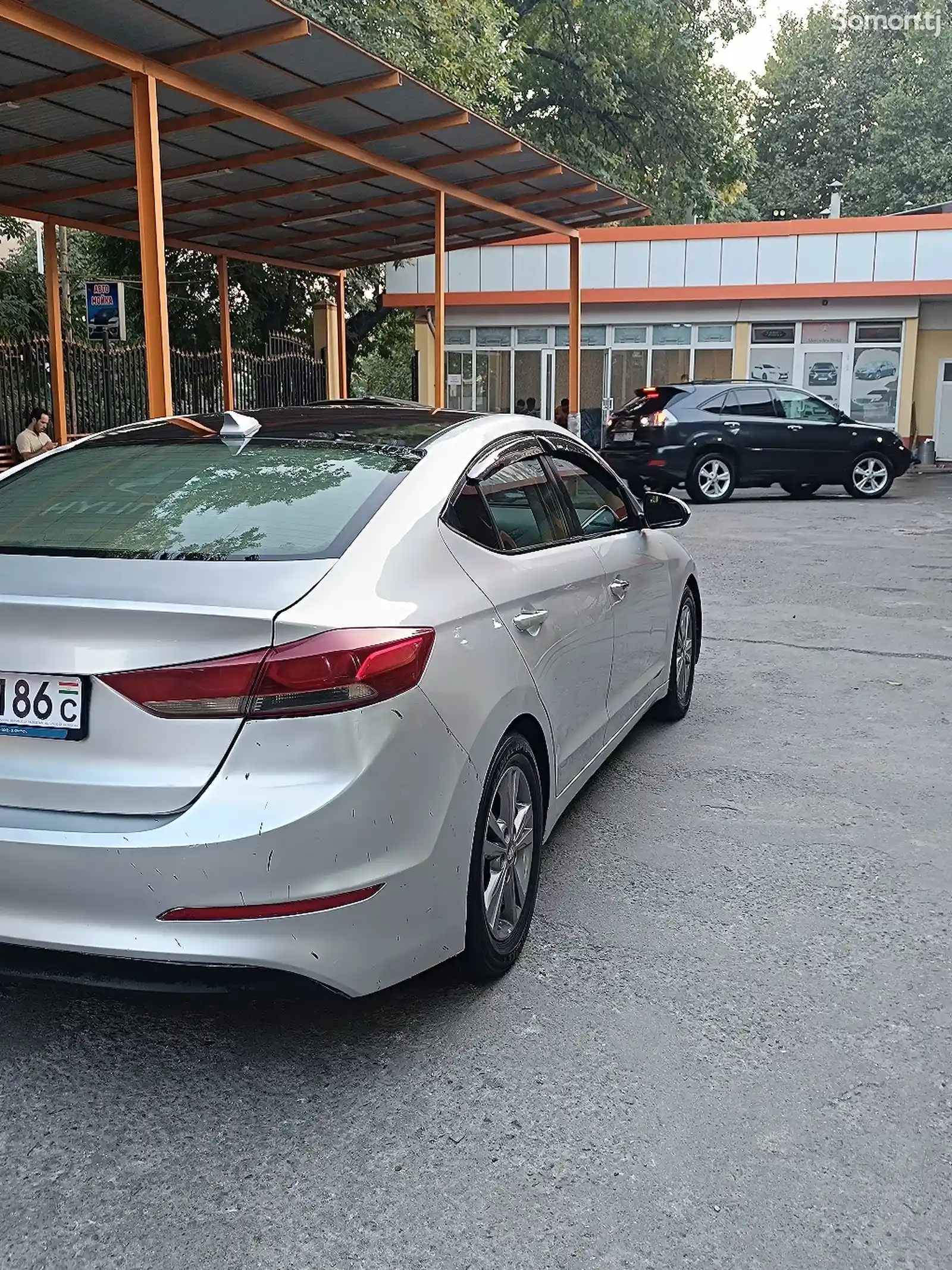 Hyundai Elantra, 2017-4