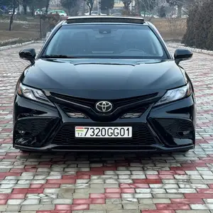 Toyota Camry, 2022