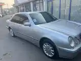 Mercedes-Benz E class, 2001-2