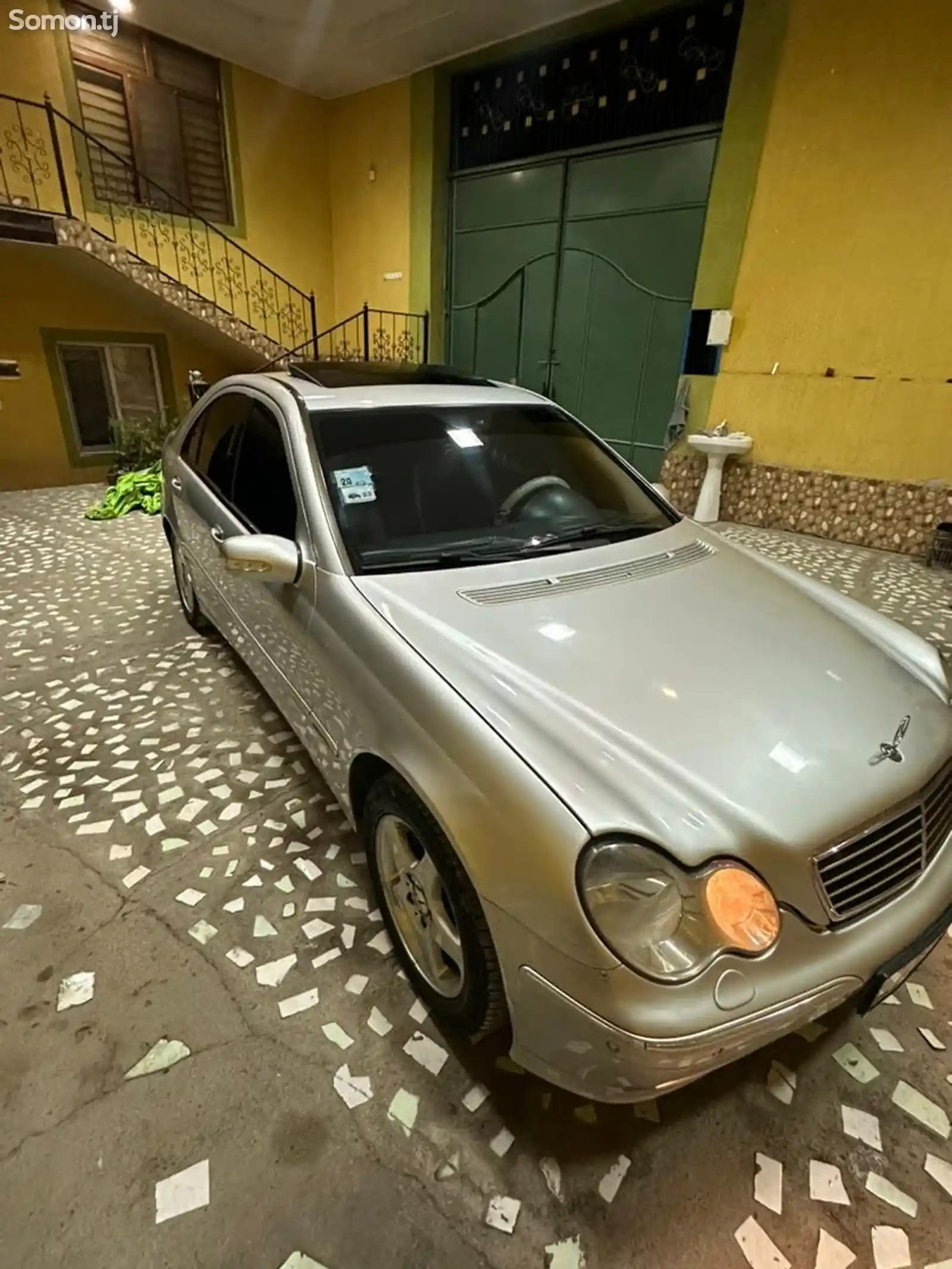 Mercedes-Benz W124, 2001-7