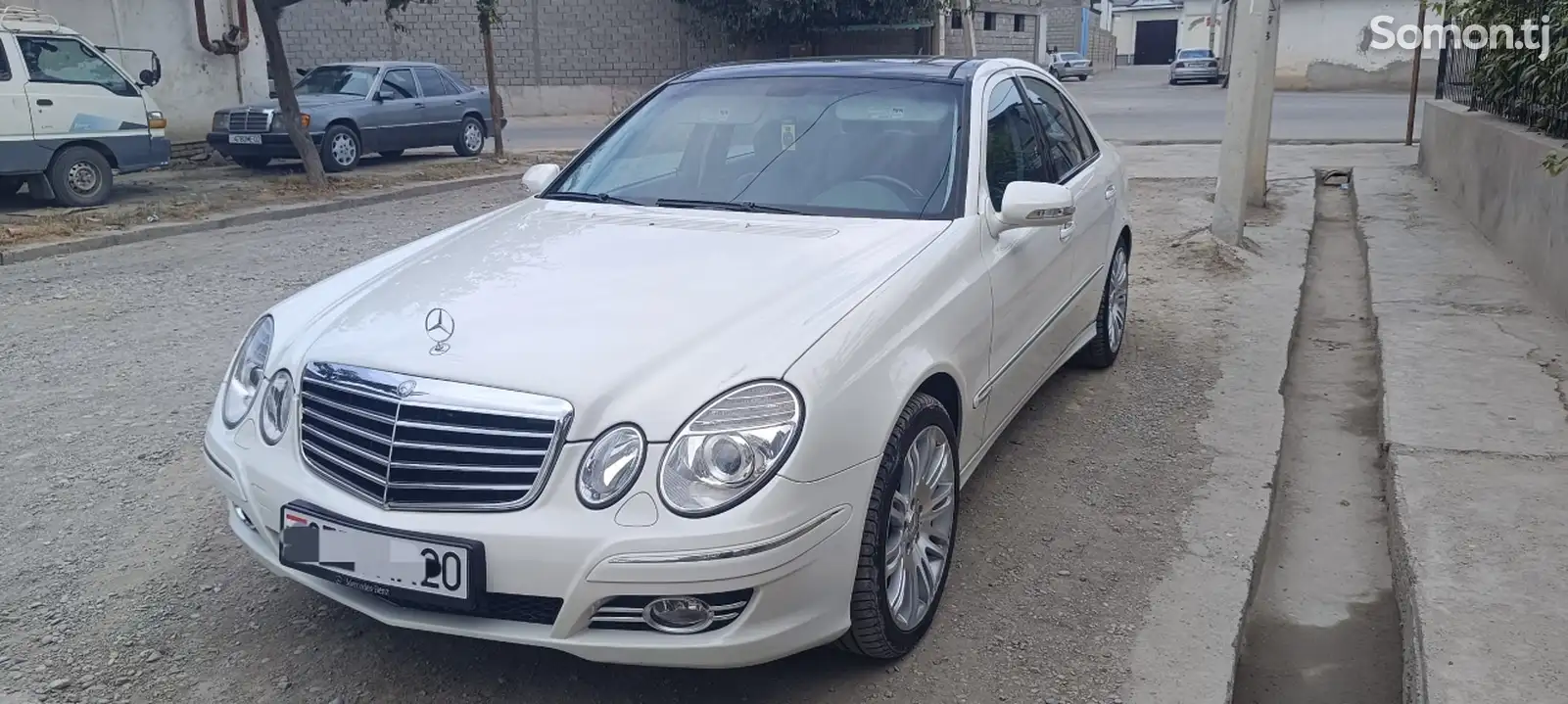 Mercedes-Benz E class, 2008-1