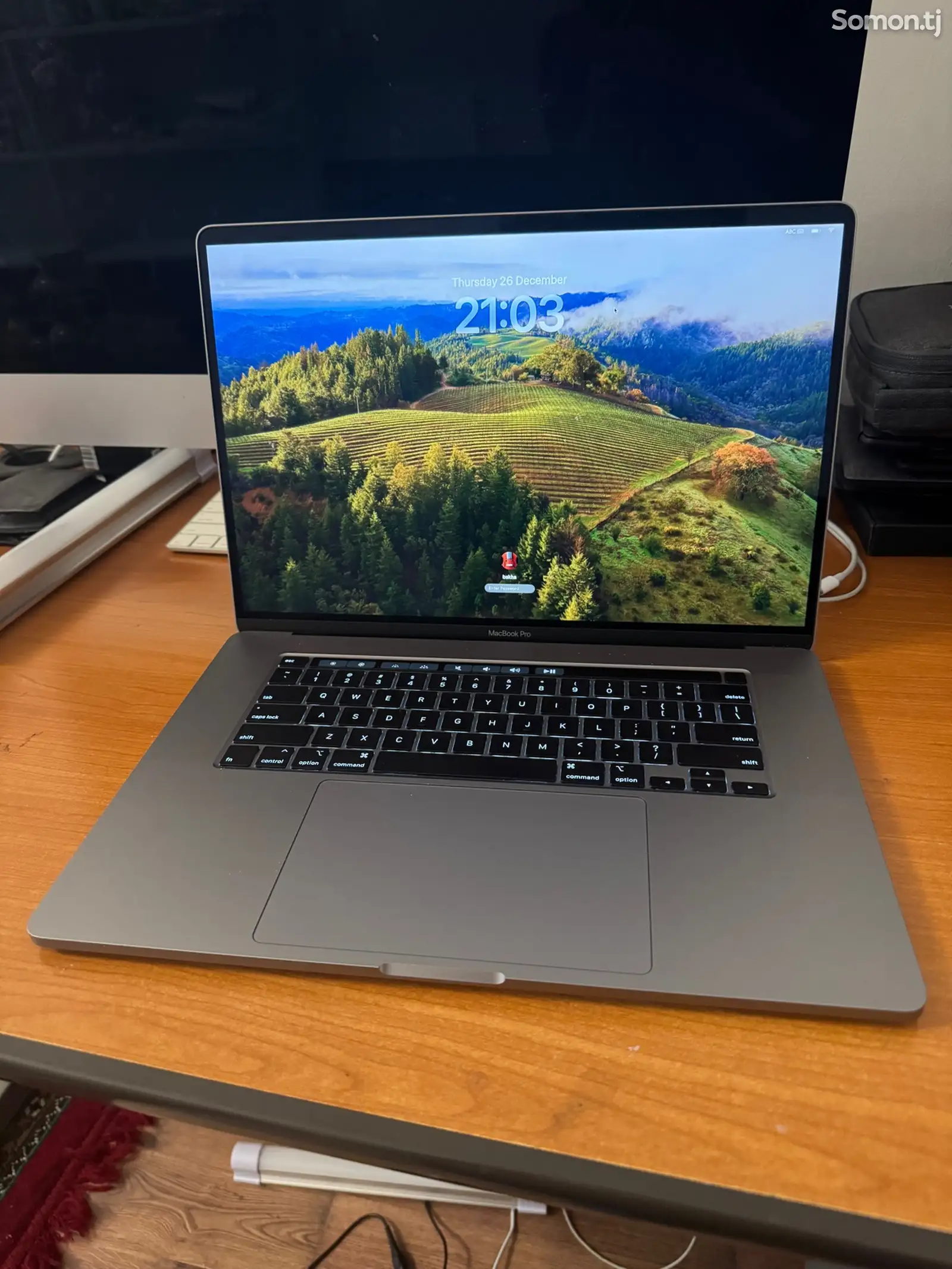 Ноутбук Macbook pro i9-1