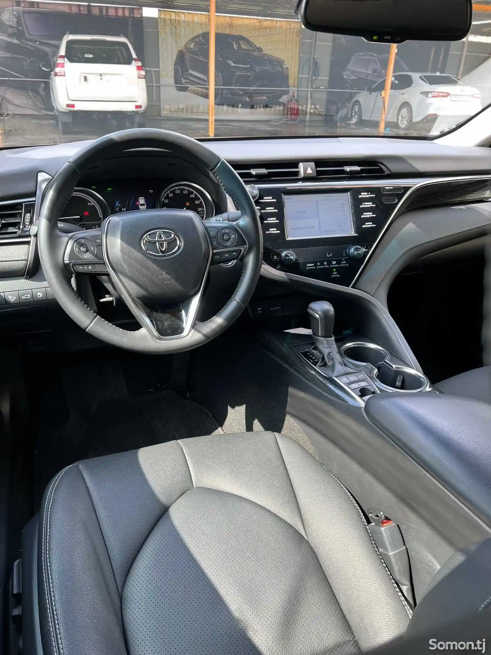 Toyota Camry, 2019-15